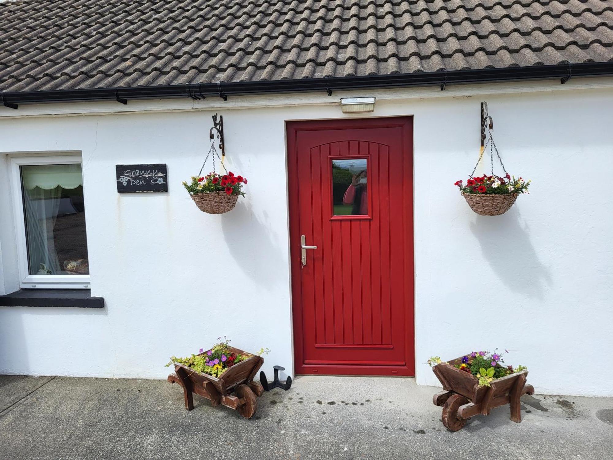 Villa Granny Dens à Donegal Town Extérieur photo